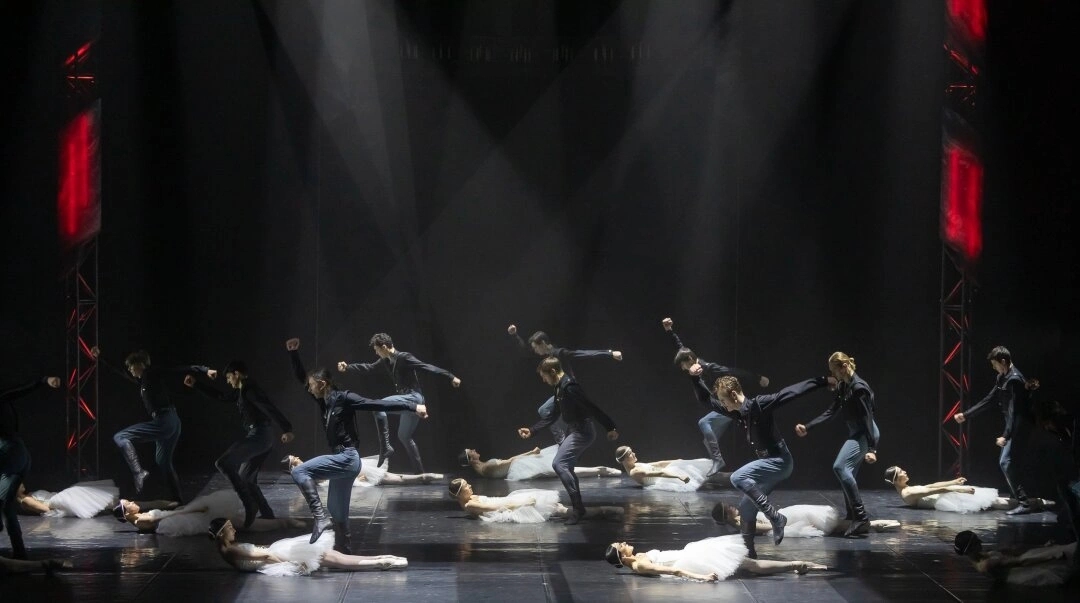 Театр Эйфмана представит культовую «Красную Жизель» на сцене Александринского